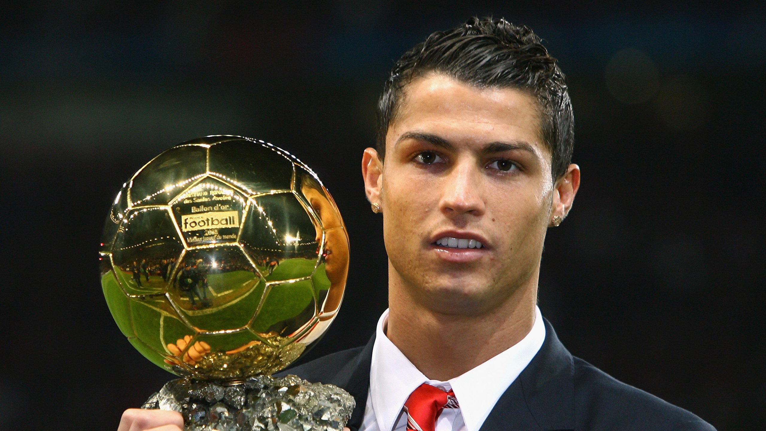 赛道与球场的双重逆转，当F1争冠焦点战遇上马刺神话